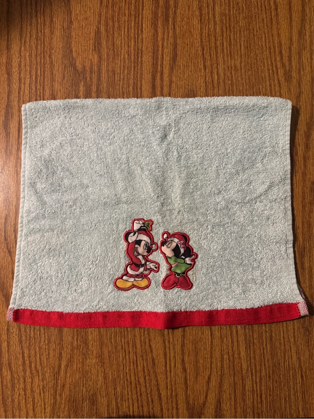 Disney Christmas Mickey & Minnie Mouse Hand Towel